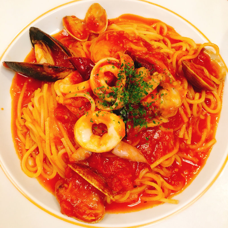 ナポリ風ペスカトーレ　～海の幸の漁師風トマトソース～(イタリアンダイニングDONA 池袋ホープセンター店)