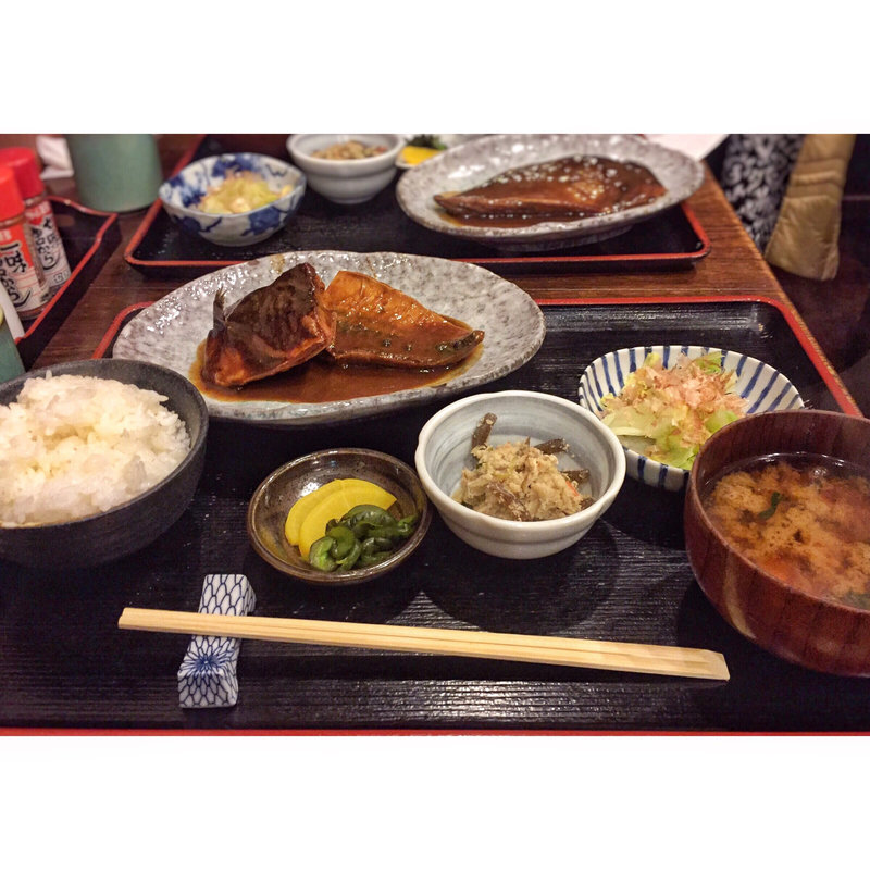 鯖の味噌煮定食(志乃ぶ （しのぶ）)