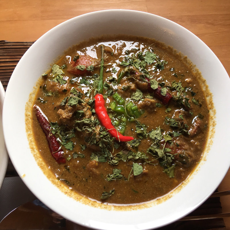 チキンカラヒ(薬膳カレー)(スプーンソング)