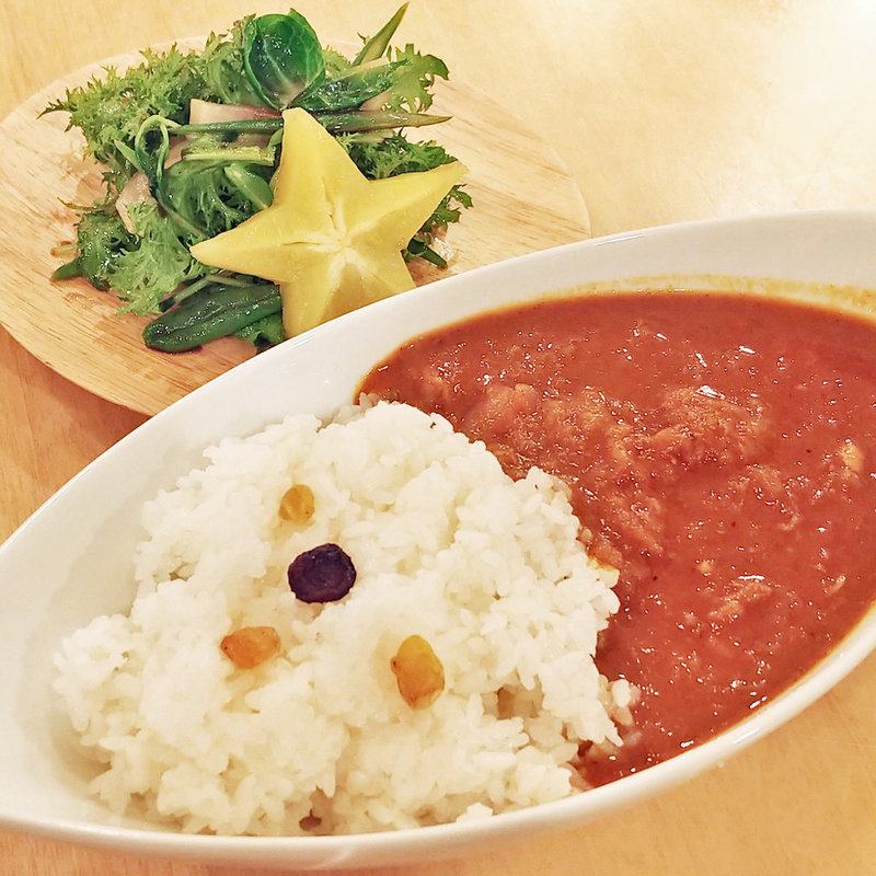 ‪石垣パインカレーセット(離島24°-ISHIGAKI ISLAND MARKET-)