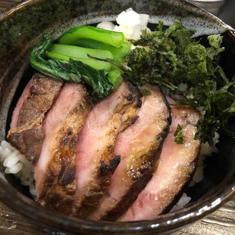 チャーシュー丼(丿貫)