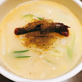白い麻辣麺(麻布長江 香福筵)