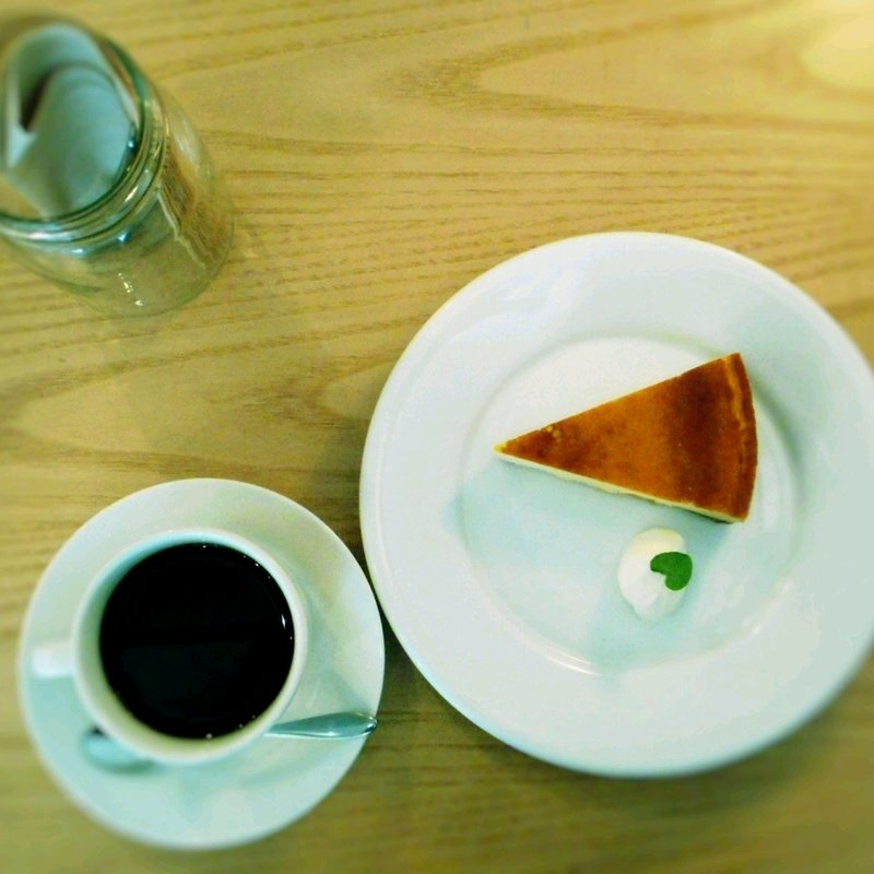 チーズケーキ(whiteroomcafe)
