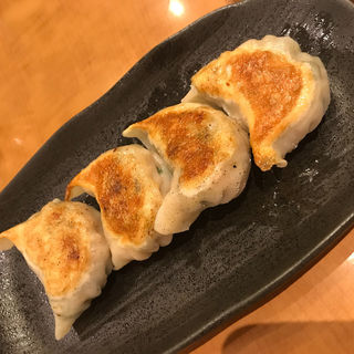 エビ入り餃子(台湾家庭料理 口福館)