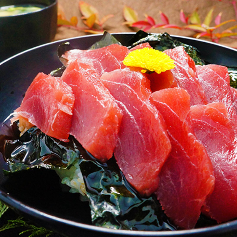 本マグロ丼定食(うを弘)