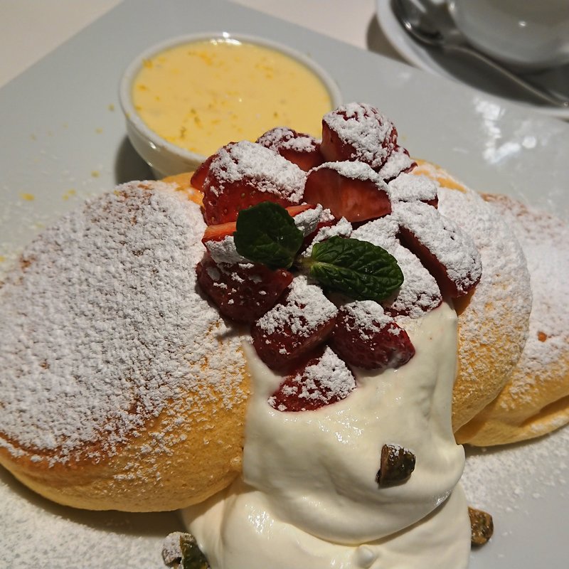 国産いちごのストロベリー　チーズフォンデュパンケーキ(幸せのパンケーキ　 梅田店 )