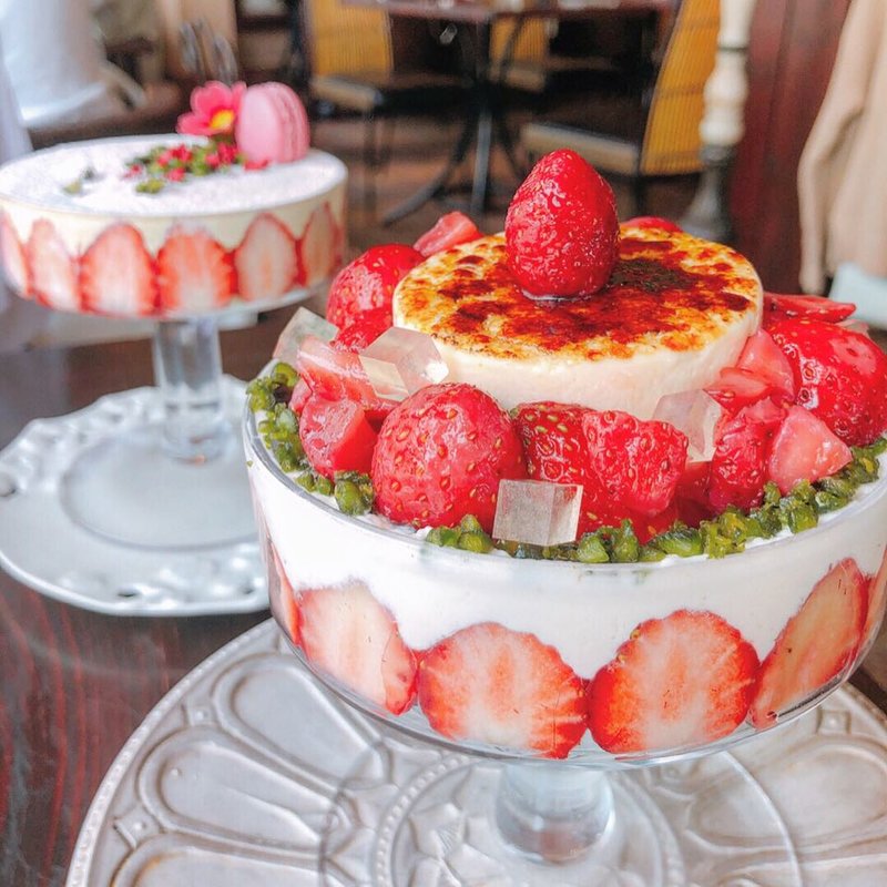 かわいいパフェ(カフェ中野屋)