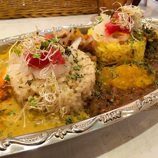 オールがけカレー(旧ヤム鐵道 (キュウヤムテツドウ))