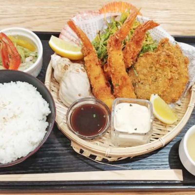 海老とコハダのミックスフライ定食(#uni Seafood)