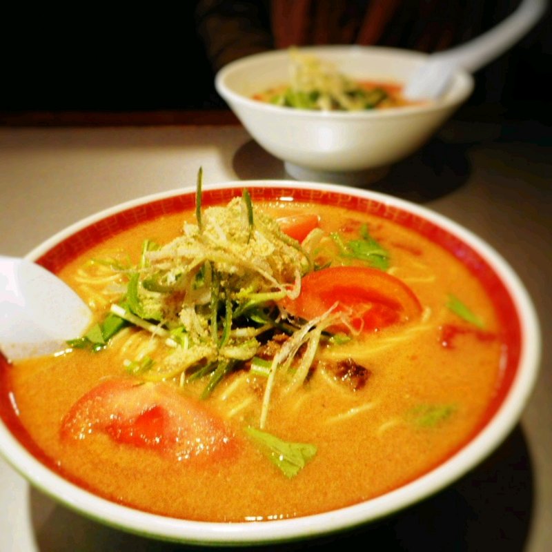 トマト担々麺(ラーメン屋　たんたん亭 )