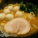 ラーメン うずら増し  海苔増し(町田商店 本店 （まちだしょうてん）)