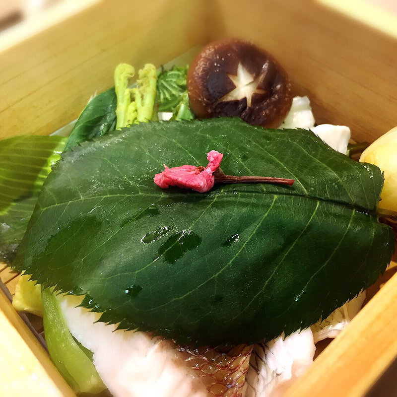 真鯛と春野菜の蒸し物(築地虎杖 別館 （ツキジイタドリ ベッカン）)