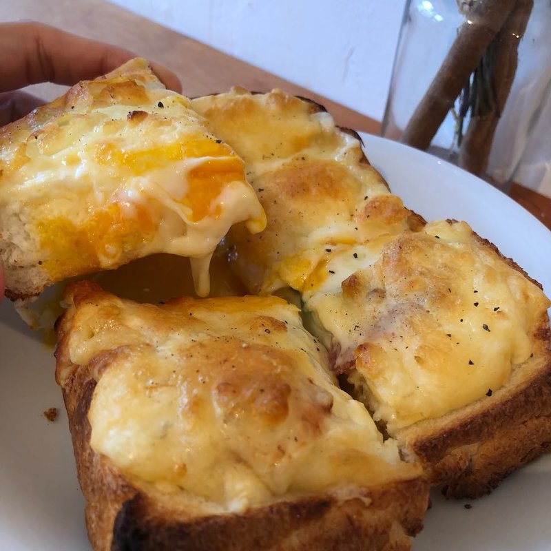 マヨたまトースも(ノチハレ珈琲店 )