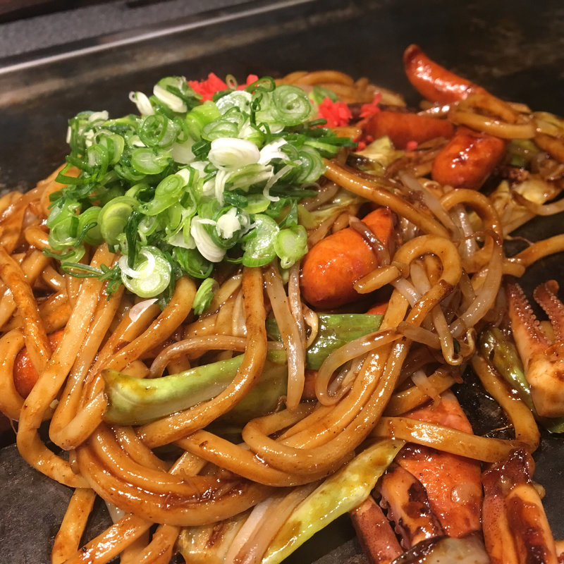 道頓堀焼そば（数量限定）(ねぎ焼きお好み焼き鉄板焼きこてぶき)