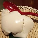 お通し（味付け豆腐）