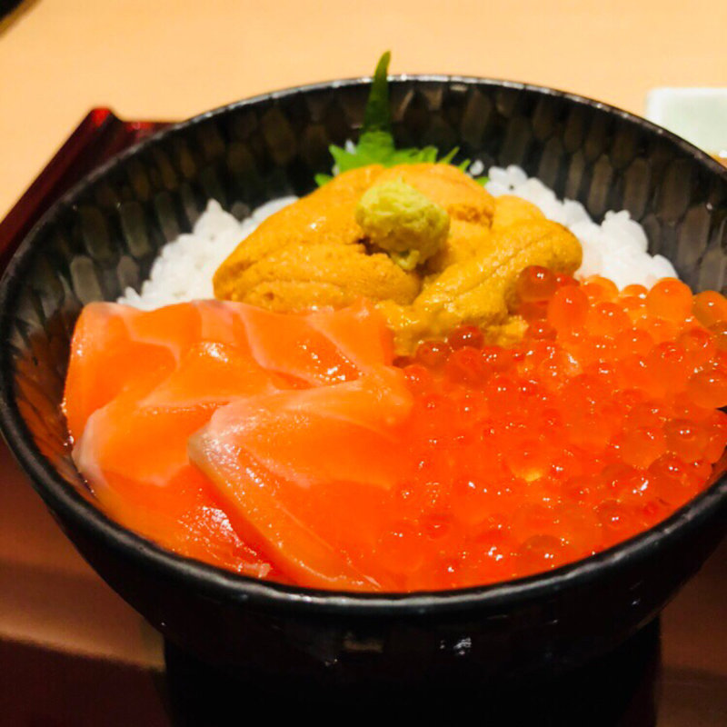 三色丼(函館うに むらかみ 日本生命札幌ビル店)