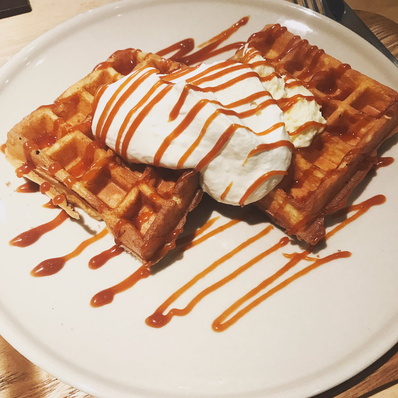 ワッフル（塩バターキャラメル）(SLOW JET COFFEE スロージェットコーヒー)
