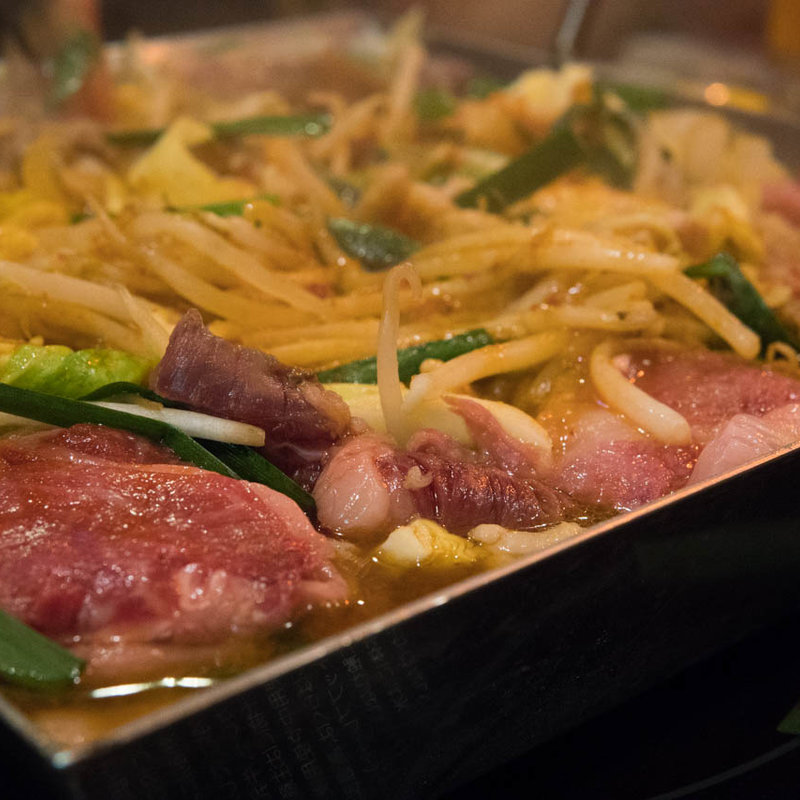 ちりとり鍋(天板鍋やなきち 北浜店)