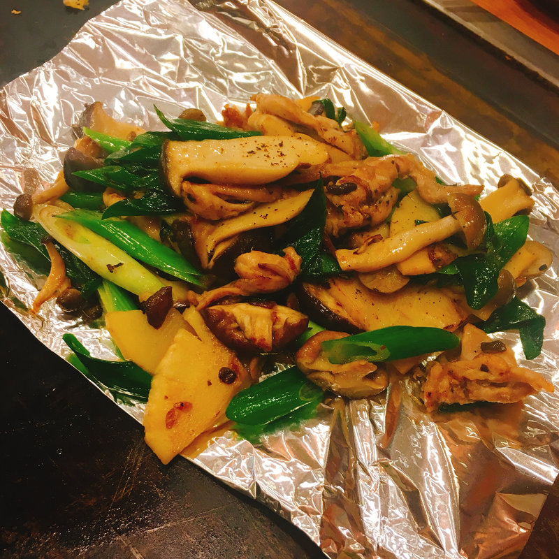 鷄せせりと筍の九条ねぎ炒め(京都きん家 （キョウトキンヤ）)