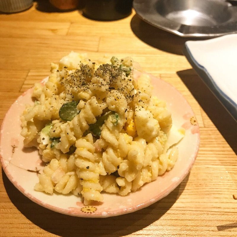 マカロニサラダ(もつ焼き 煮込み 楓)