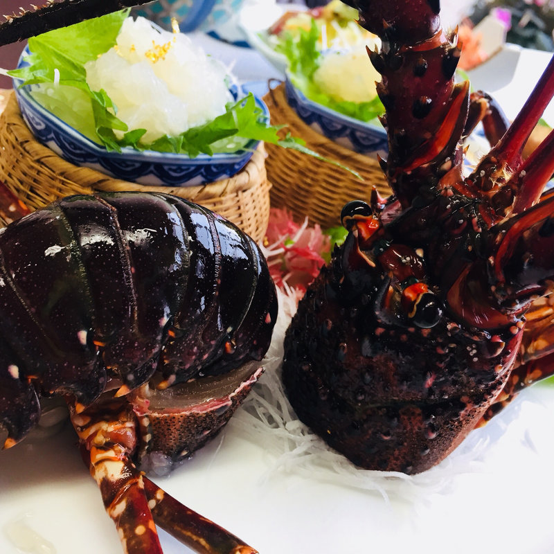 伊勢海老の活け造り(いせえび荘 )