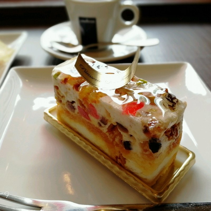 ヌガーケーキ(レタンプリュス （LES TEMPS PLUS）)