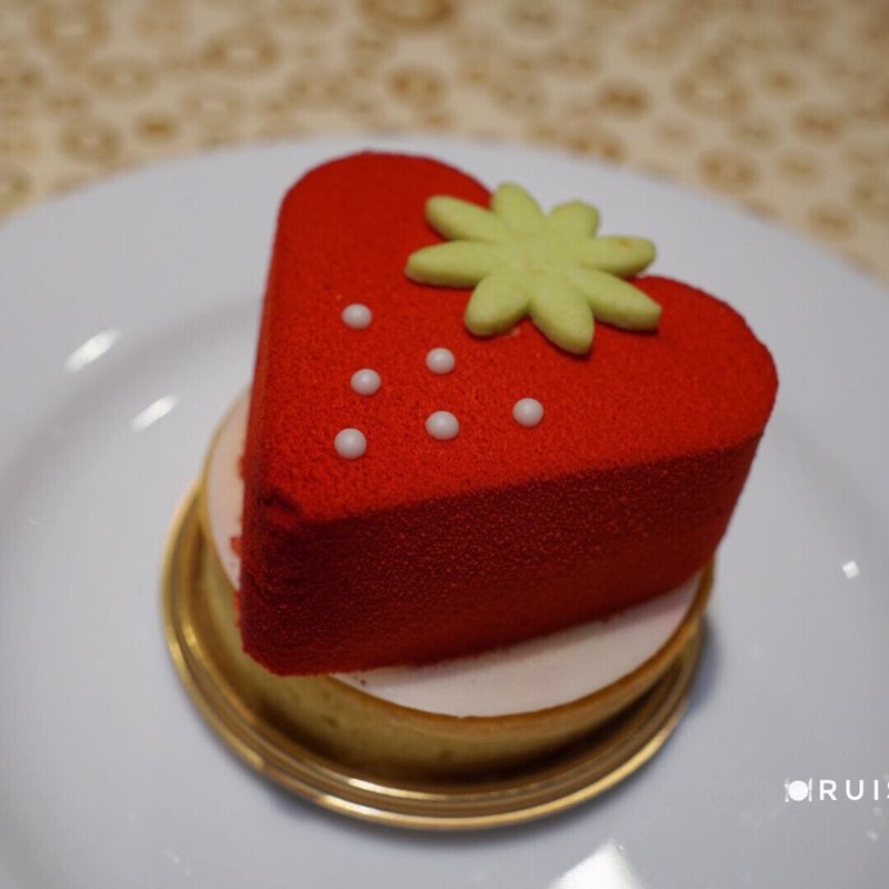 苺のレアチーズタルト(トスティーナ （tostina）)