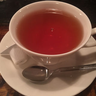 紅茶(ファニー七山)
