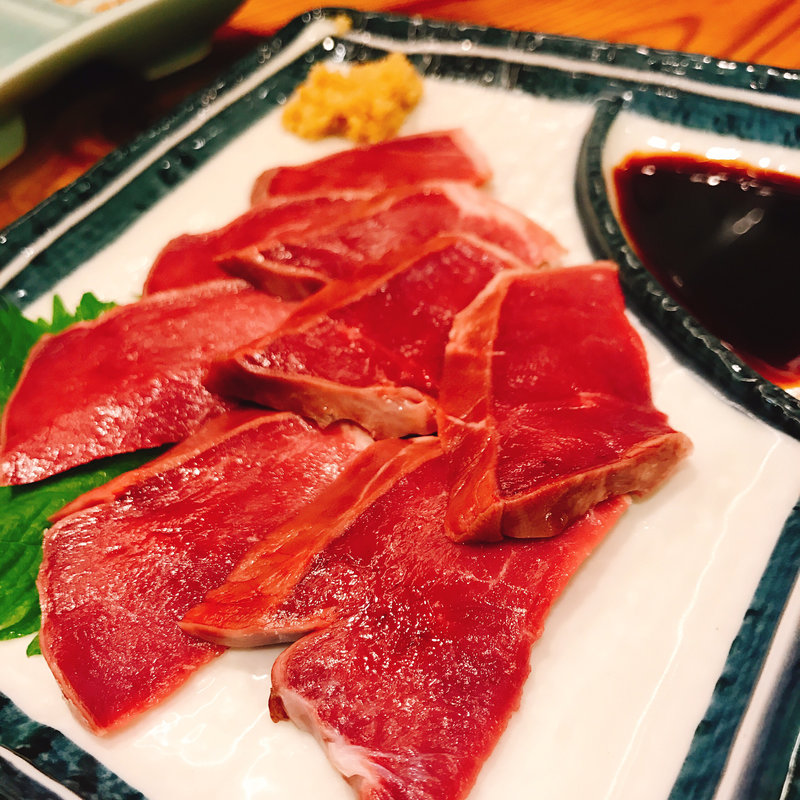 牛ハツ刺し(味市春香なごみ)