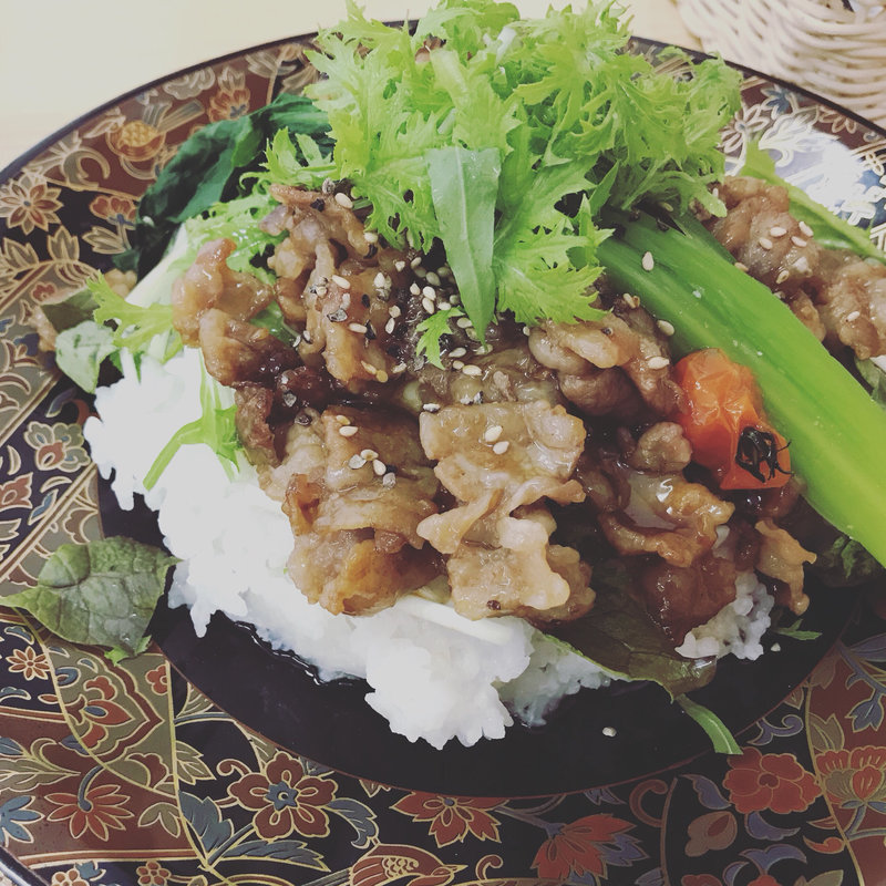 牛焼丼(洋食　たら福商店)