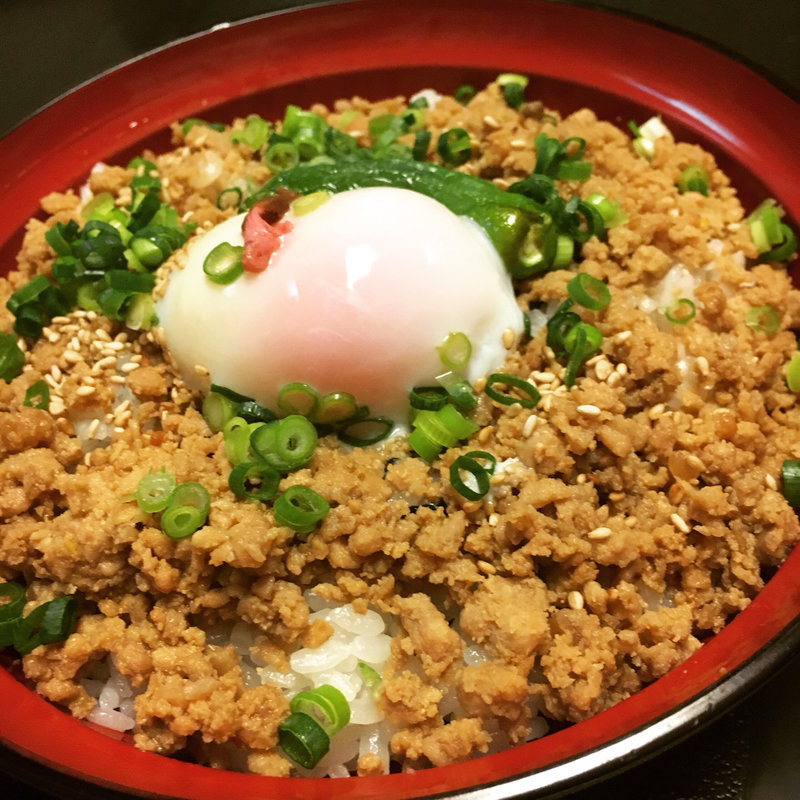 鶏そぼろ丼(鶏よし(とりよし))