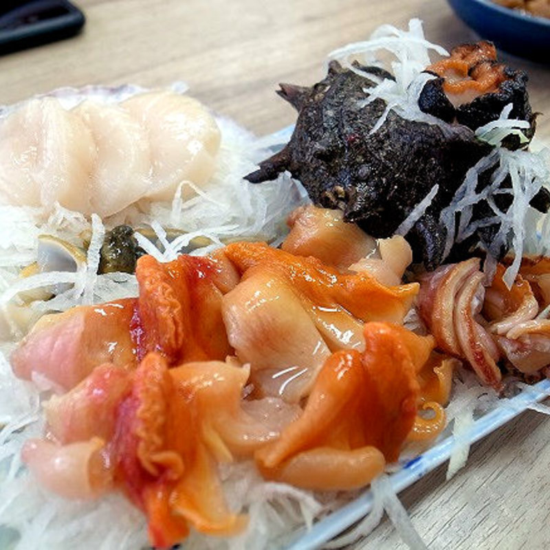 貝のお刺身盛り合せ(伊勢芳 )