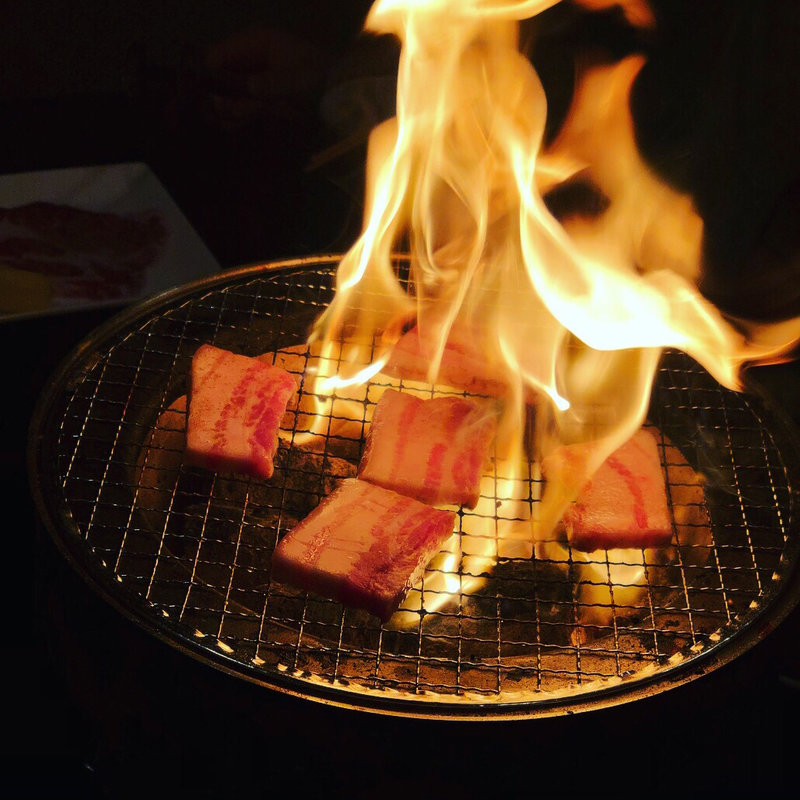 糸島豚カルビ(焼肉多牛駅南店)