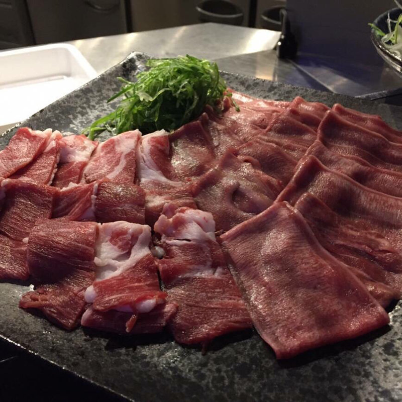 イベリコ豚のしゃぶしゃぶ(麺劇場玄瑛)