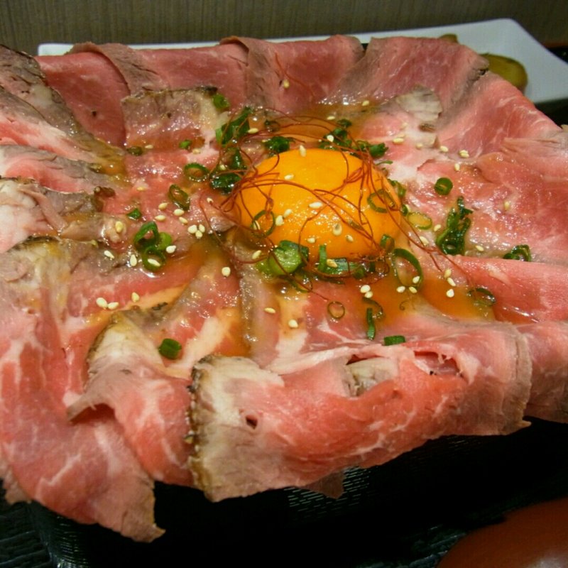 ローストビーフ重(大盛り)(円座)