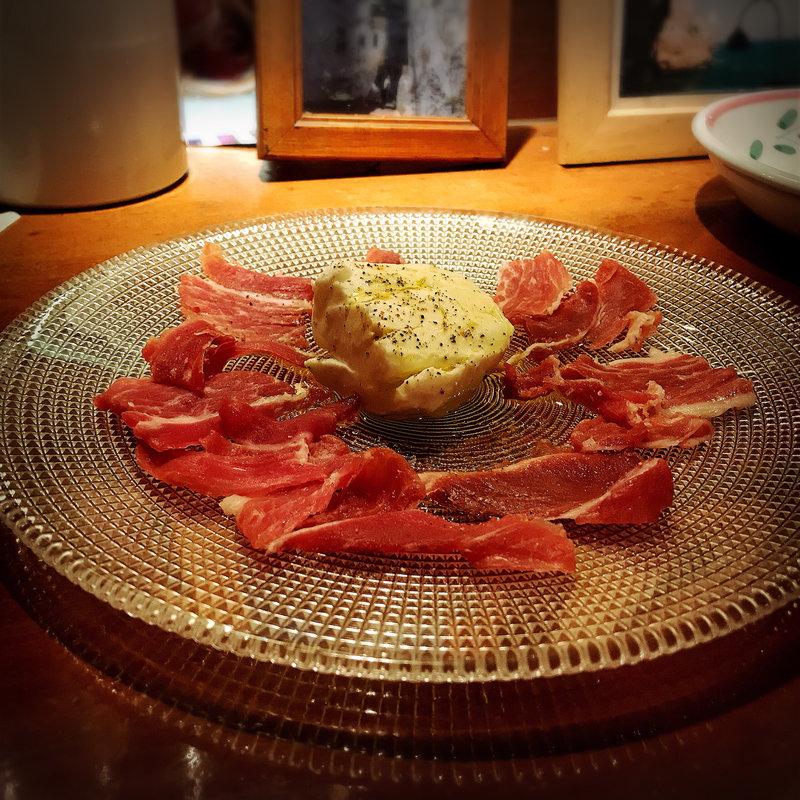 生ハムとブーフォラ(オステリア・ヴォーノ)