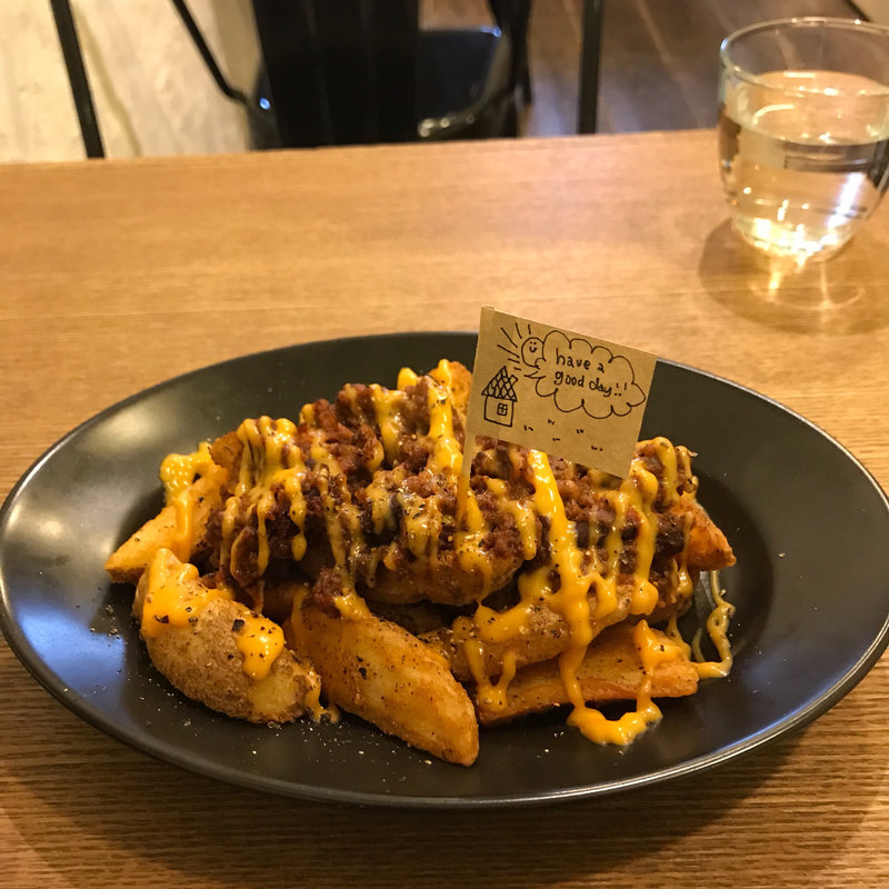 チリビーンズ  フレンチフライ(Sunchago Burgers)