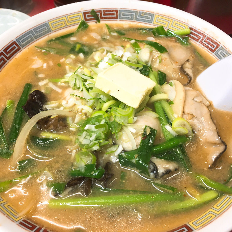 牡蠣ラーメン(みそ味)(やじ満 （やじま）)