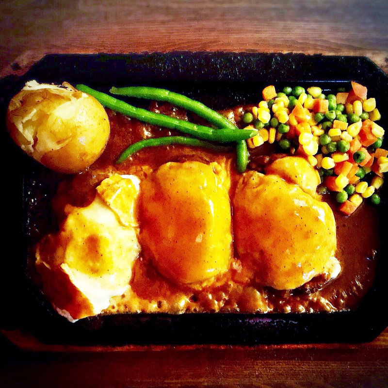 トリプルチーズハンバーグ(ゴールドラッシュ 新宿東口店)