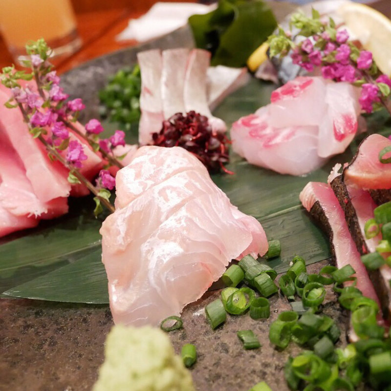 刺身盛り合わせ(はれたりくもったり )