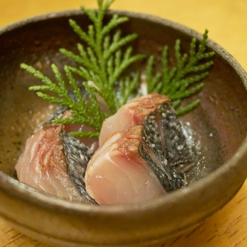 ヒノキ炙りの五島鯖(ひなかの)