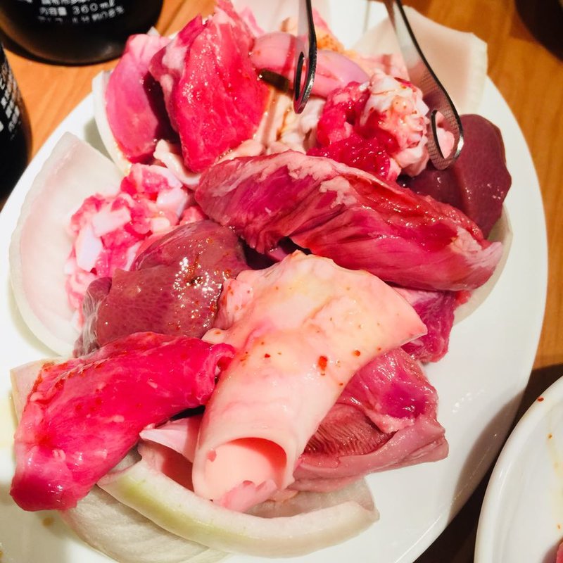 ホルモン盛り合わせ（小）(炭火ホルモン焼 夏冬 御徒町店)