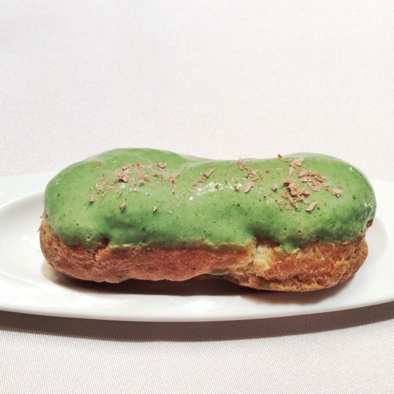 蟹とワカメのエクレア(Restauratn Sen)