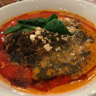 担々麺 辛さ増し(ごまる )