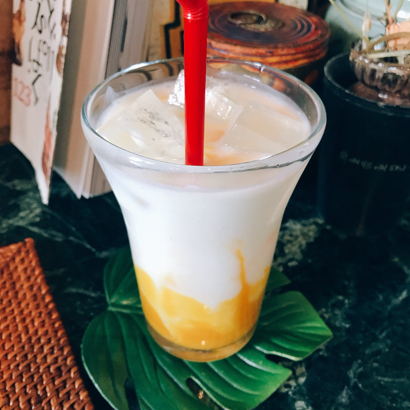 マンゴーラッシー(砂の岬)