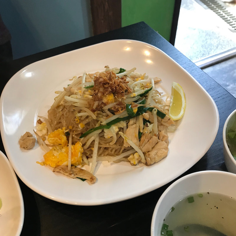 パッタイ(タイの食堂 KAMAKURA Baan Hua Don)