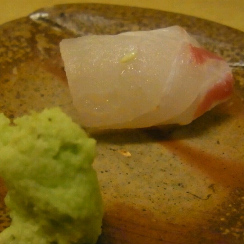 お造り(愛媛産の天然真鯛)(和洋酒菜 ひで )