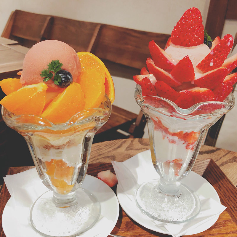 せとかパフェ&いちごパフェ(くらしき桃子 倉敷本店 )