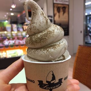 プレミオソフトクリーム ほうじ茶(ルチアーノ・ビオ 銀座店)