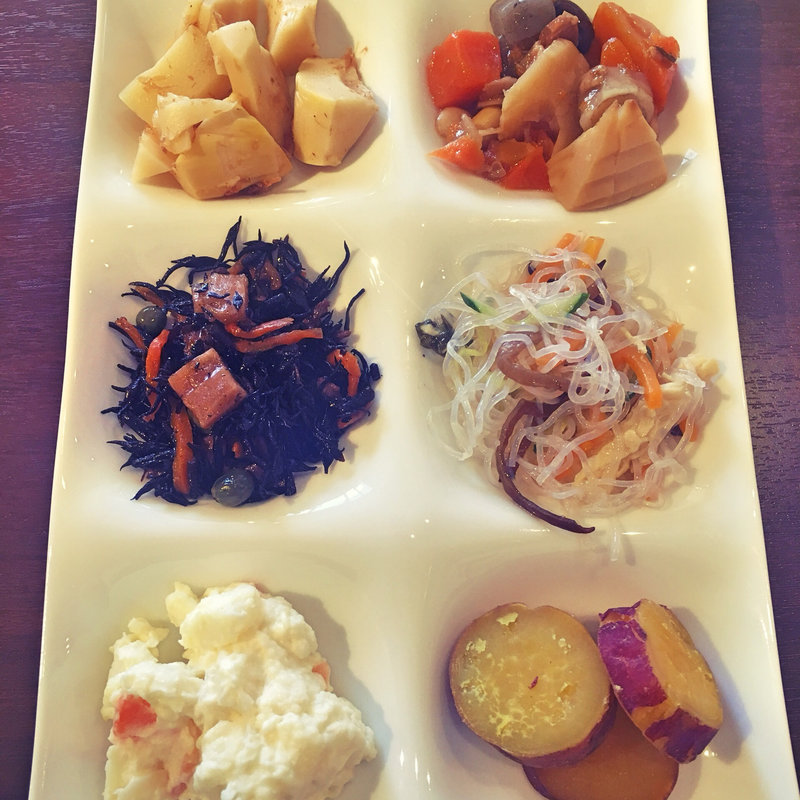 ランチビュッフェ(ビュッフェルタ)